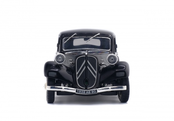 CITROEN TRACTION 11B - NOIR - 1937