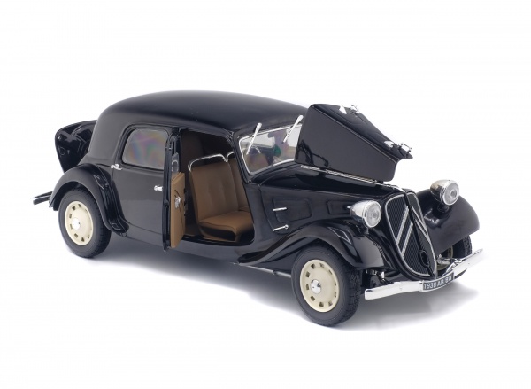 CITROEN TRACTION 11B - NOIR - 1937