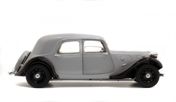 CITROEN TRACTION 11B - BI-TON ARGENT - 1937