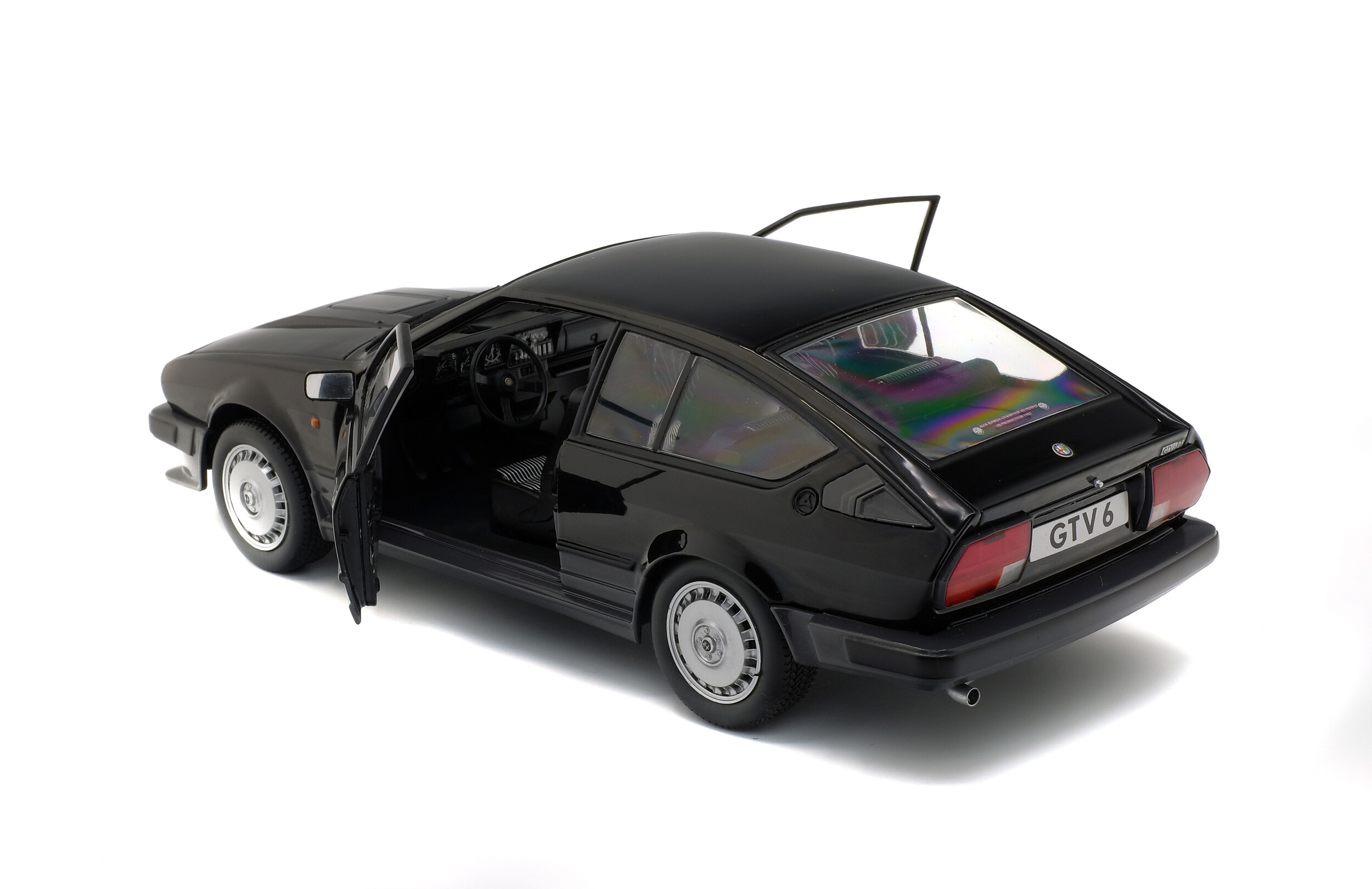 ALFA ROMEO GTV6 BLACK 1984 Solido ALFA ROMEO GTV6 BLACK 1984 Solido