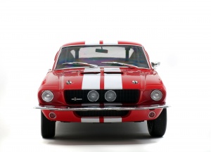 SHELBY MUSTANG GT500 - CANDY APPLE RED / WHITE STRIPES -1967