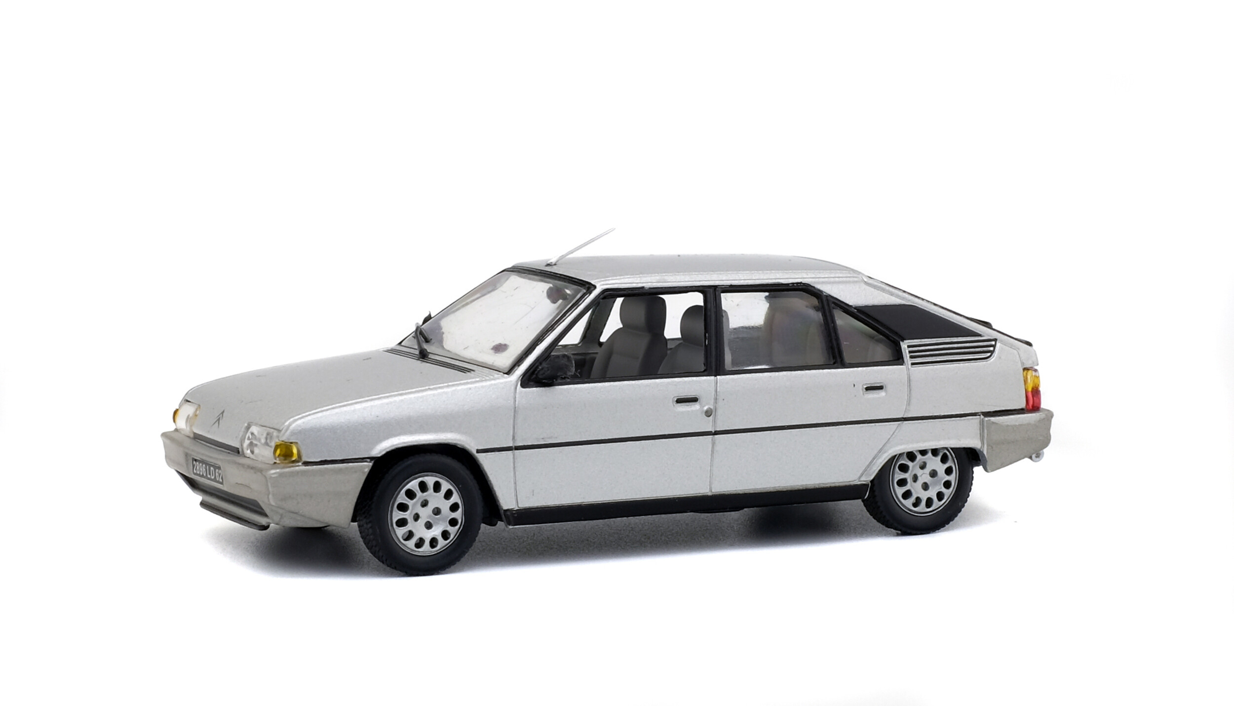 Grand Kardinaal lichtgewicht CITROËN - BX 16 TRS - 1982 - Solido