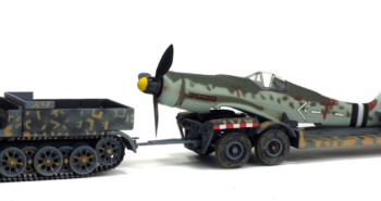 FAMO - SD.KFZ. 9 AVEC REMORQUE AH116 ET FUSELAGE DE MESSERSCHMITT BF109 - GERMANY 1945