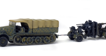 FAMO - SD.KFZ. 9 AVEC FLAK 36/37 88MM - GERMANY - 1945