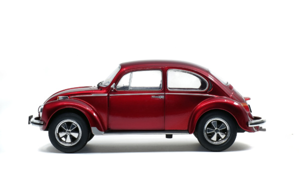 VOLKSWAGEN - BEETLE 1303 - CUSTOM METALLIC RED - 1974