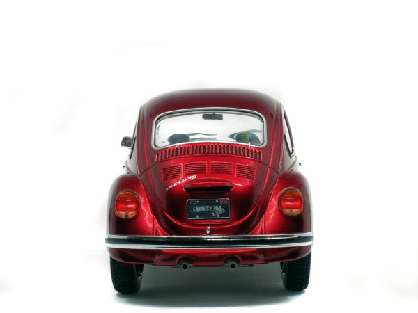 VOLKSWAGEN - BEETLE 1303 - CUSTOM METALLIC RED - 1974