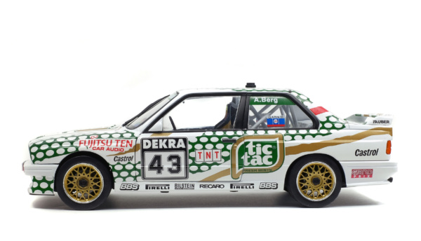 BMW E30 M3 - DTM 1991 - A.BERG #43