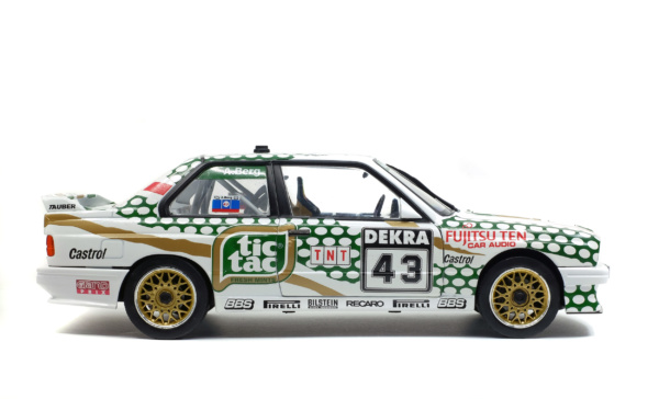 BMW E30 M3 - DTM 1991 - A.BERG #43