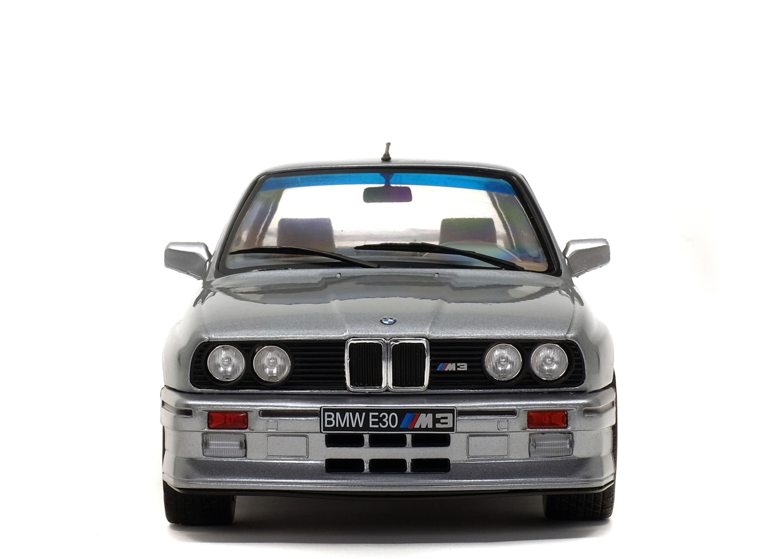 BMW E30 M3 - Sterling Silver Metallic - 1990 - Solido