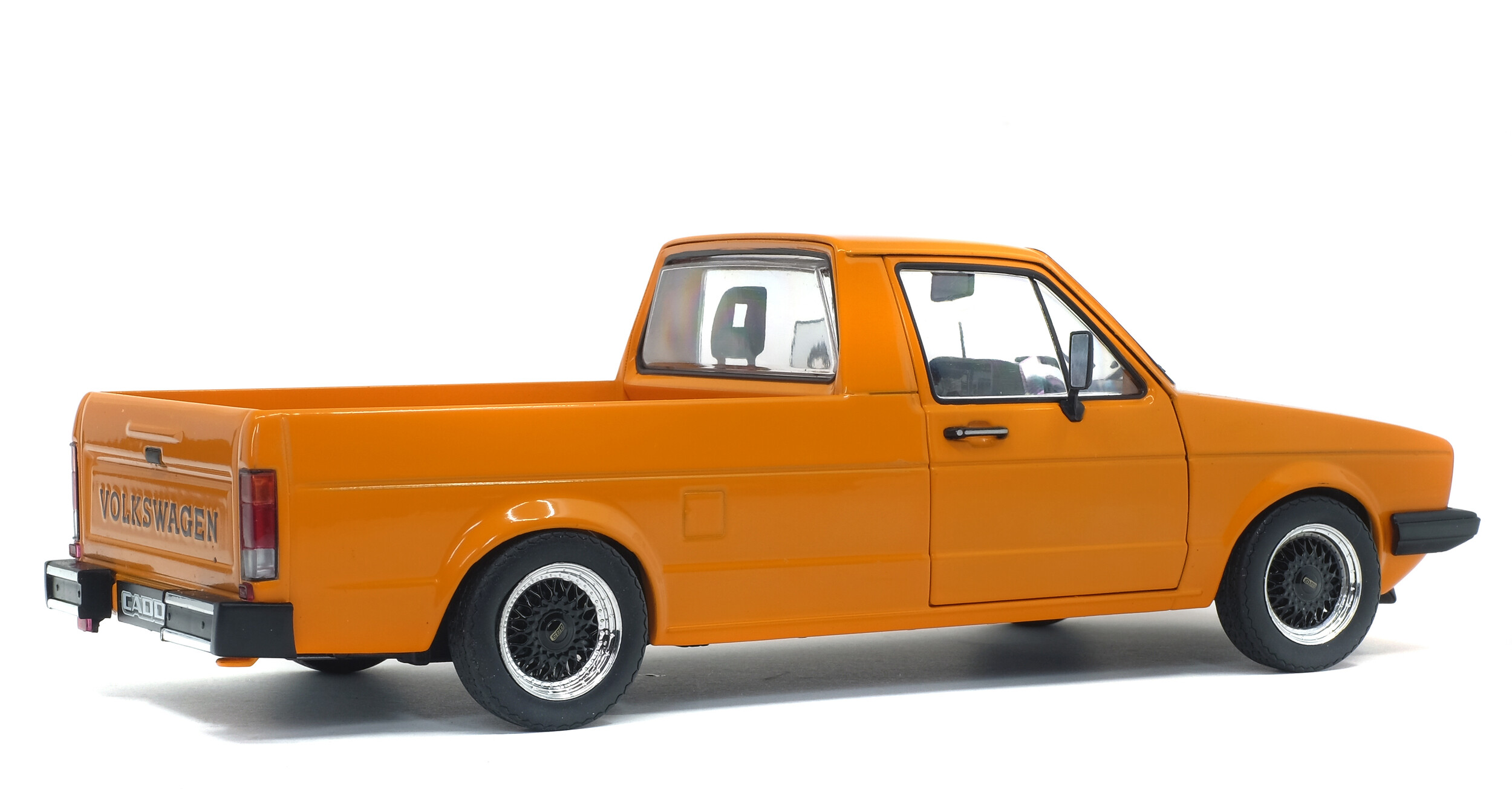 MB-TuningCars - 1:18 VW Caddy MK1 Baujahr 1982 Orange Diecast