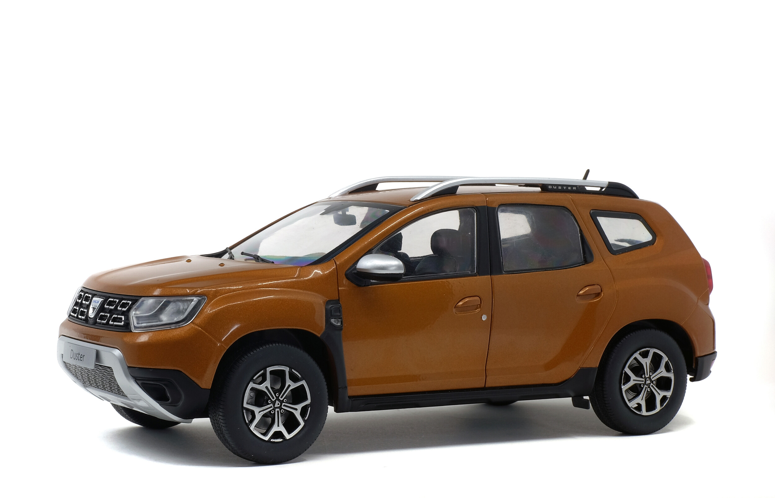 Dacia Duster Ph 2 Orange Atacama 2018 Solido
