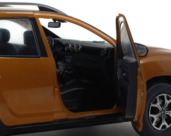 DACIA DUSTER MK2 - ORANGE ATACAMA - 2018