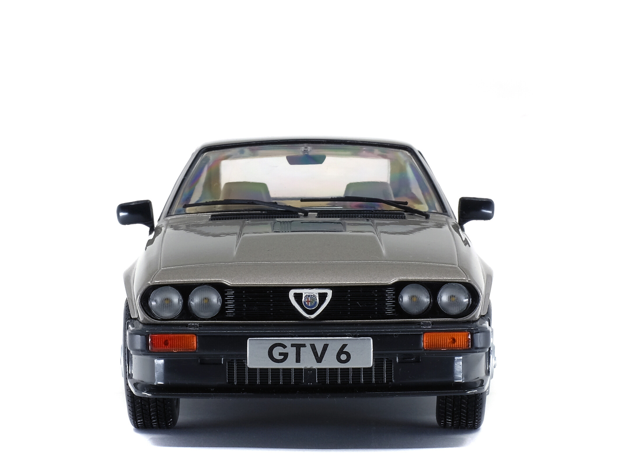 1984 1/18 Solido Soli1802304 Alfa Romeo Gtv6 Silver