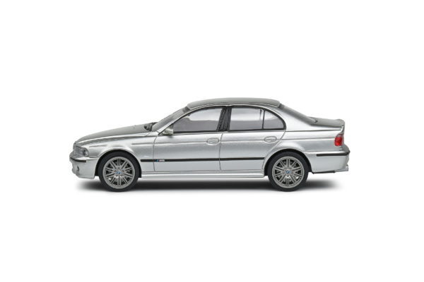 BMW M5 E39 - Titanium Silver - 2000