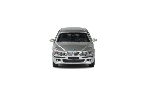 BMW M5 E39 - Titanium Silver - 2000