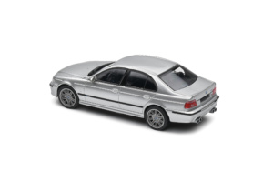 BMW M5 E39 - Titanium Silver - 2000