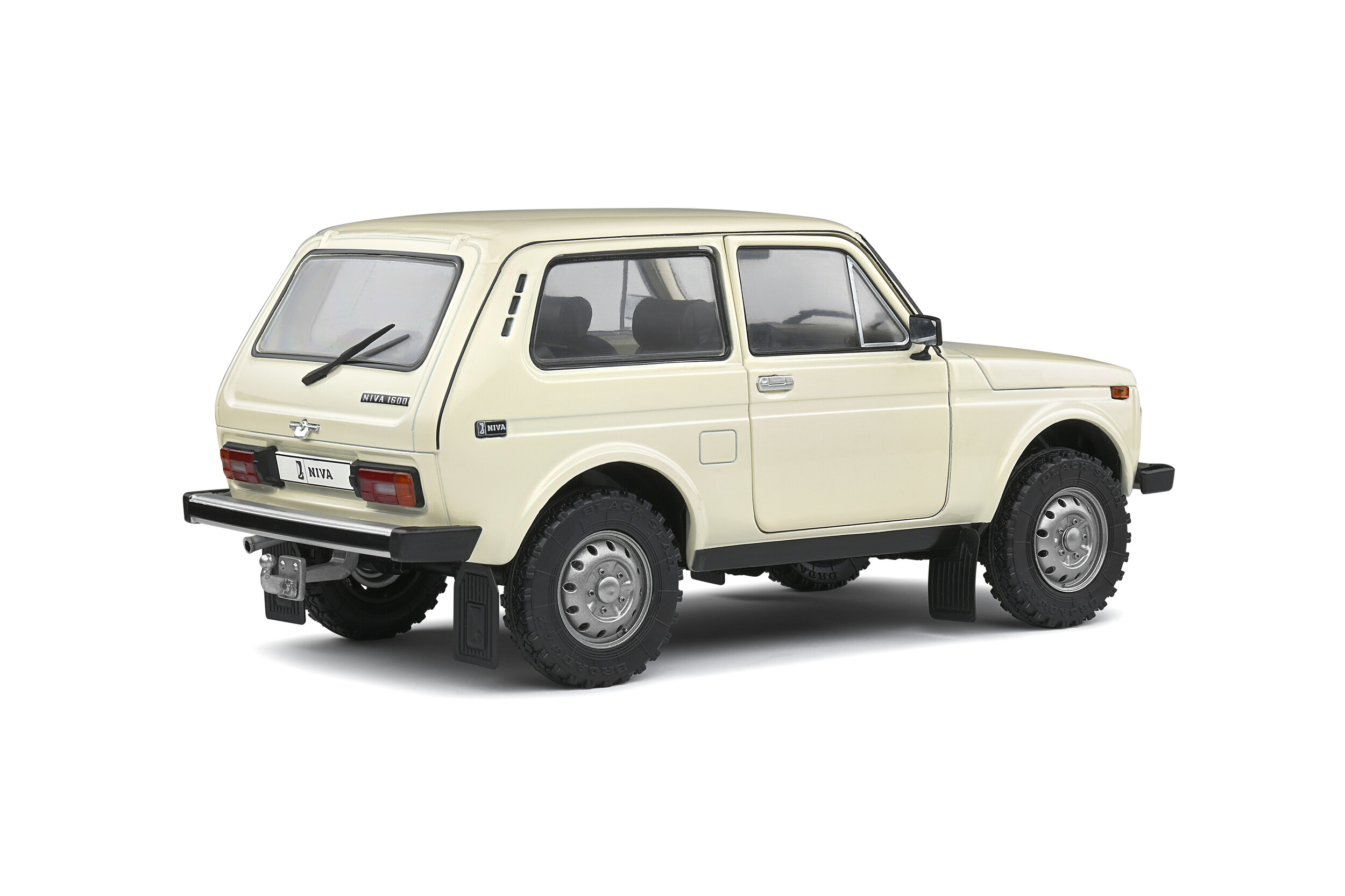 Lada Niva - Cream White - 1980 - Solido