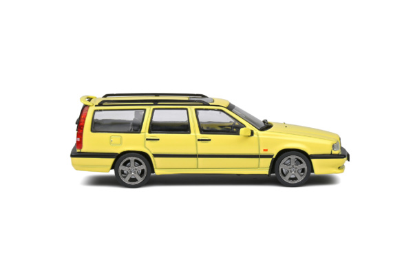 Volvo T5R - Cream Yellow - 1995