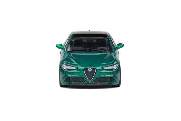 Alfa Romeo Giulia Quadrifoglio - Vert Montréal - 2016
