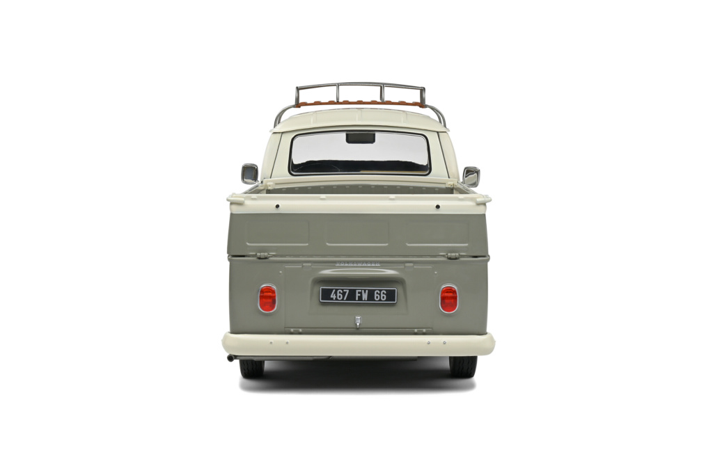 1968 Volkswagen Transporter (T2) pick-up - a photo on