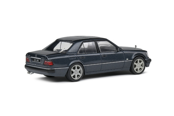 Mercedes-Benz (W124) E60 AMG - Saphire Black Metal - 1994