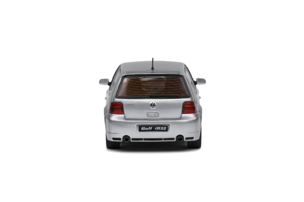 Volkswagen Golf IV R32 - 2003