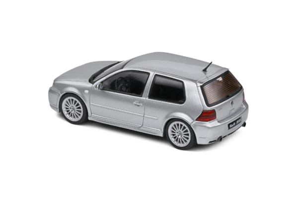 Volkswagen Golf IV R32 - 2003