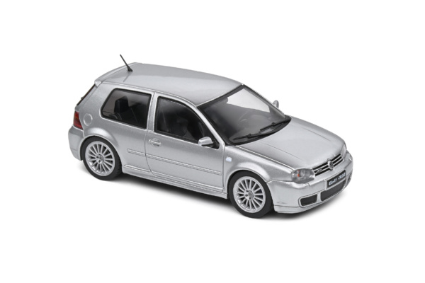 Volkswagen Golf IV R32 - 2003