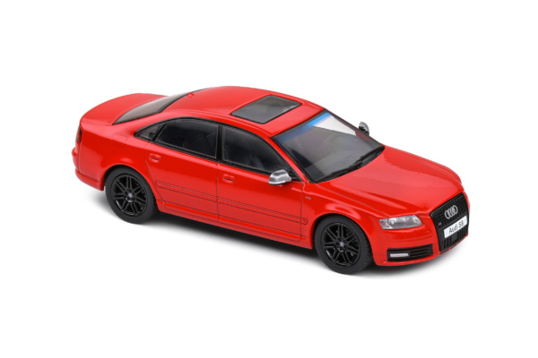 Audi S8 D3 - Red w/Black line - 2010 - Solido
