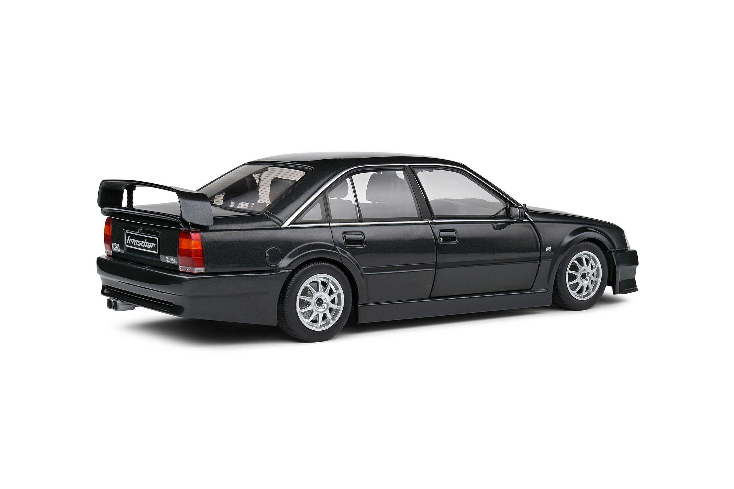 Opel Omega 500 - Metallic Black Novaschwarz - 1990 - Solido