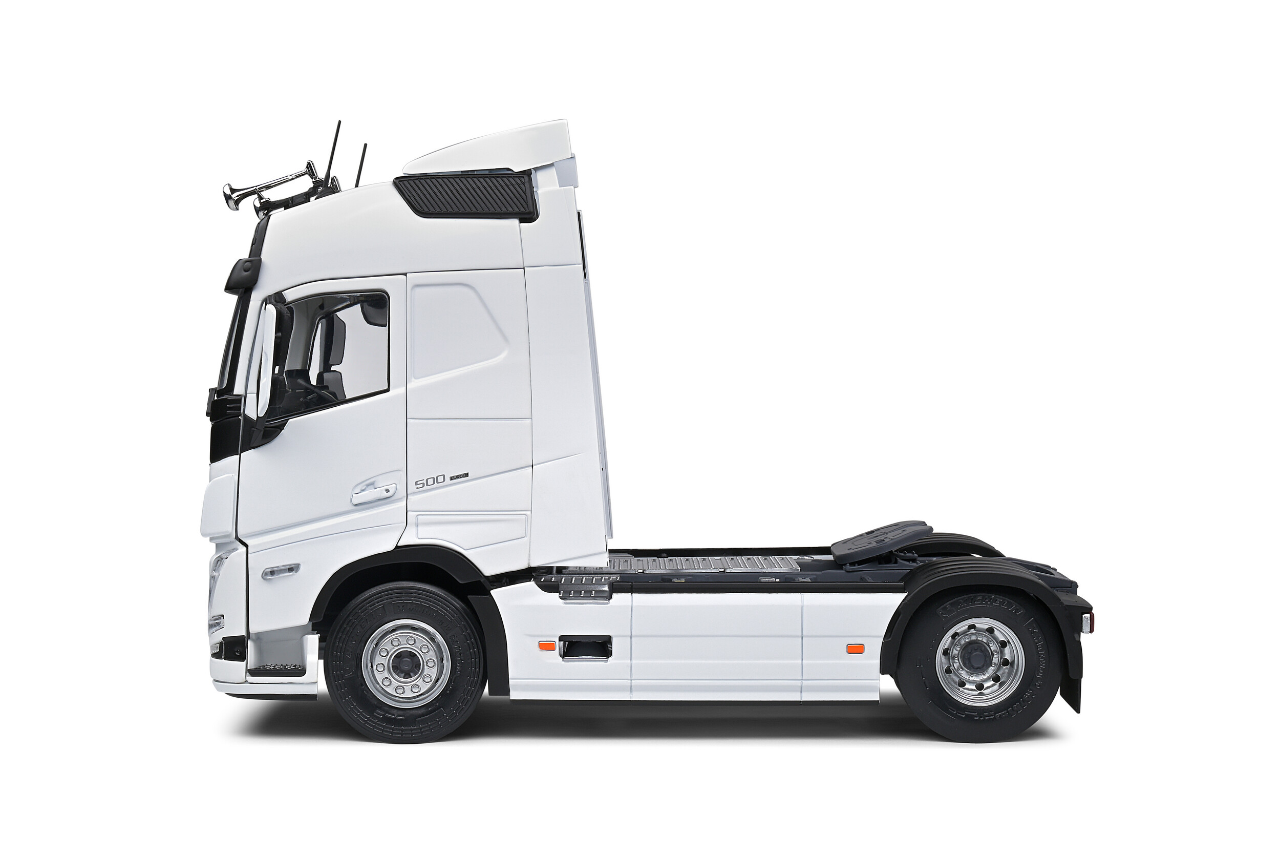 Volvo Trucks FH Globetrotter XL - 2021 - Solido