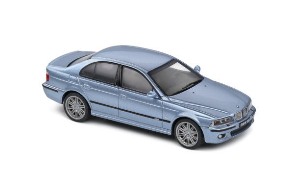 BMW M5 E39 - Silver Water blue - 2000