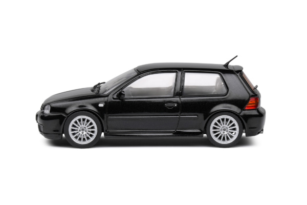 Volkswagen VW Golf IV R32 - Black Magic - 2003