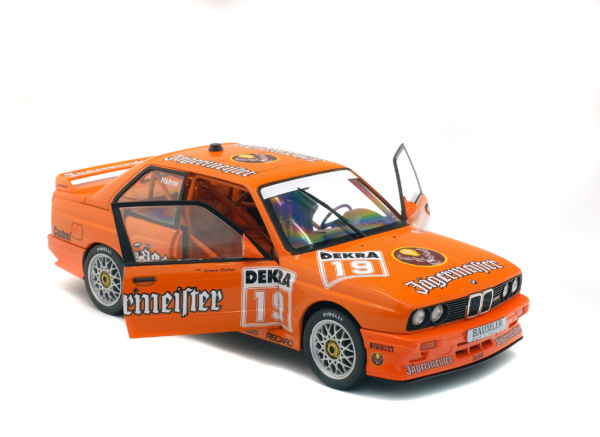 BMW E30 M3 - DTM - 1992 - #19 A.HAHNE