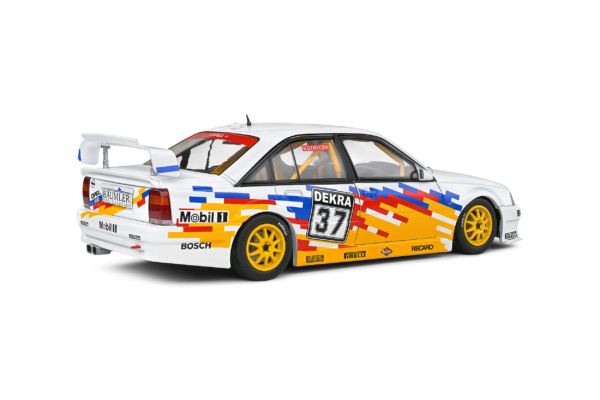 Opel Omega Evo 500 - DTM - 1991 - #37 V.Strycek