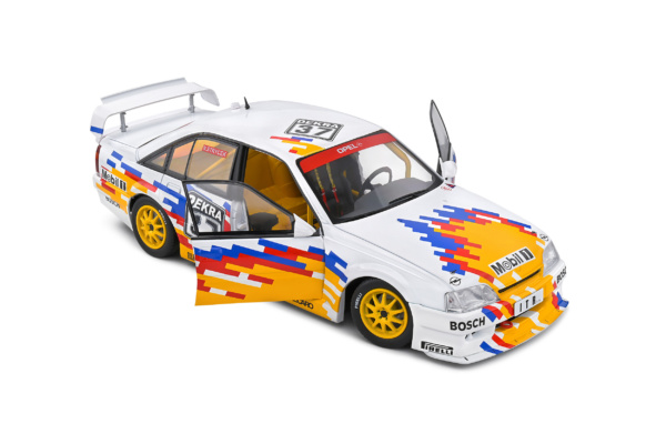 Opel Omega Evo 500 - DTM - 1991 - #37 V.Strycek