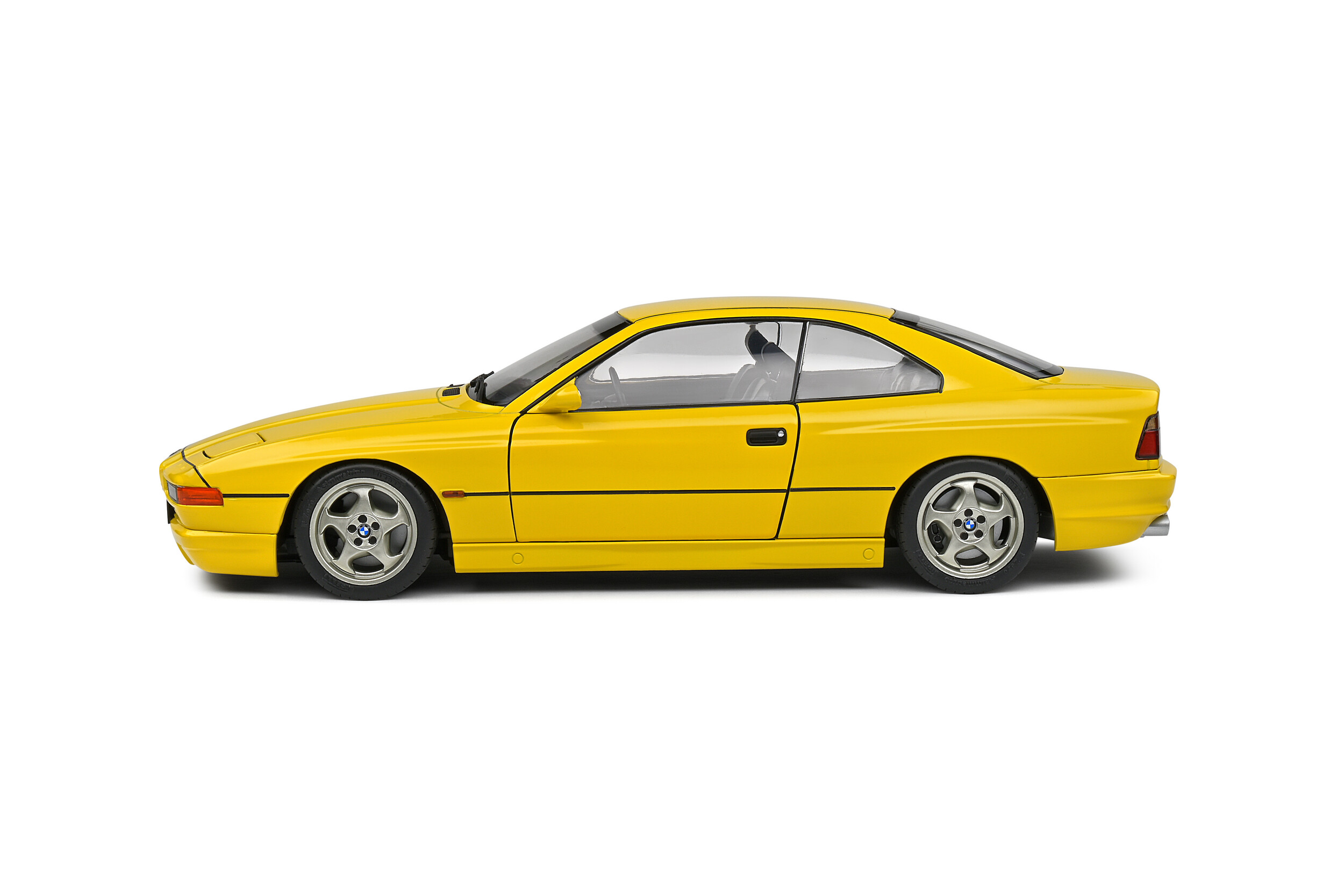 BMW 850 (E31) CSI - Dakar Yellow - 1990 - Solido