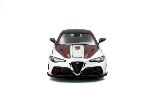 Alfa Romeo Giulia GTA-M Bianco i Rosso - 2023
