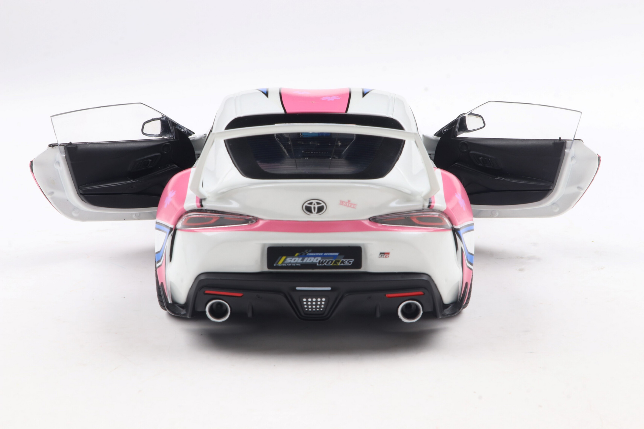 Miniature 1:18 TOYOTA GR SUPRA SOLIDO WORKS ITASHA WHITE 2024 1/18