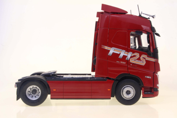 Volvo Trucks FH GLOBETROTTER XL 25 YEARS EDITION - 2023