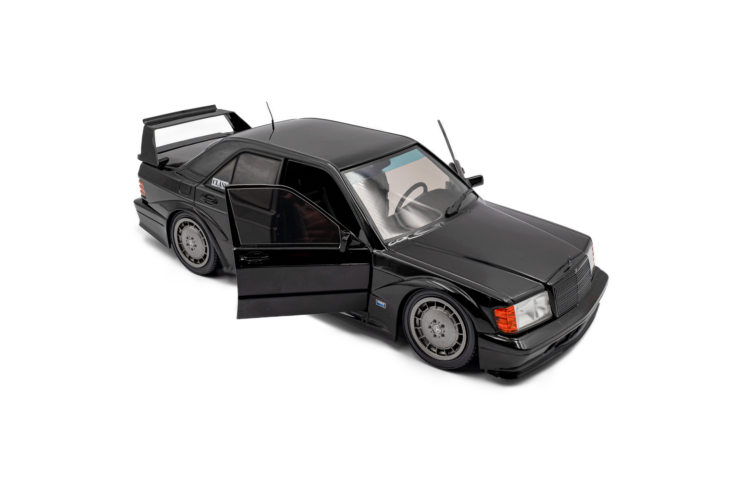 1/18 メルセデスベンツ 190 W201 Evo2 ソリドワークス 1990 Mercedes-Benz 190 (W201) Evo II - SOLIDO WORKS BLACK - 1990 - Solido