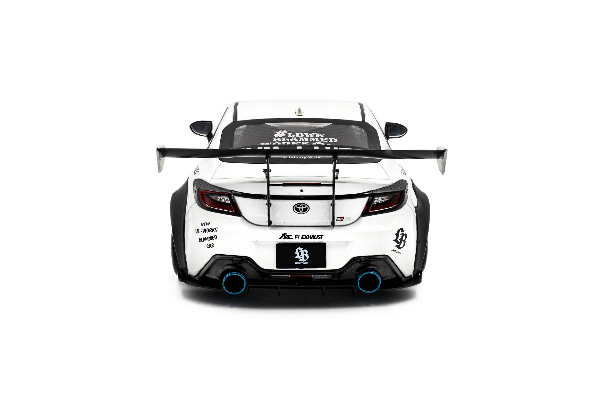 Toyota GR86 LBWK Body Kit - Pearl White - 2024 - Solido