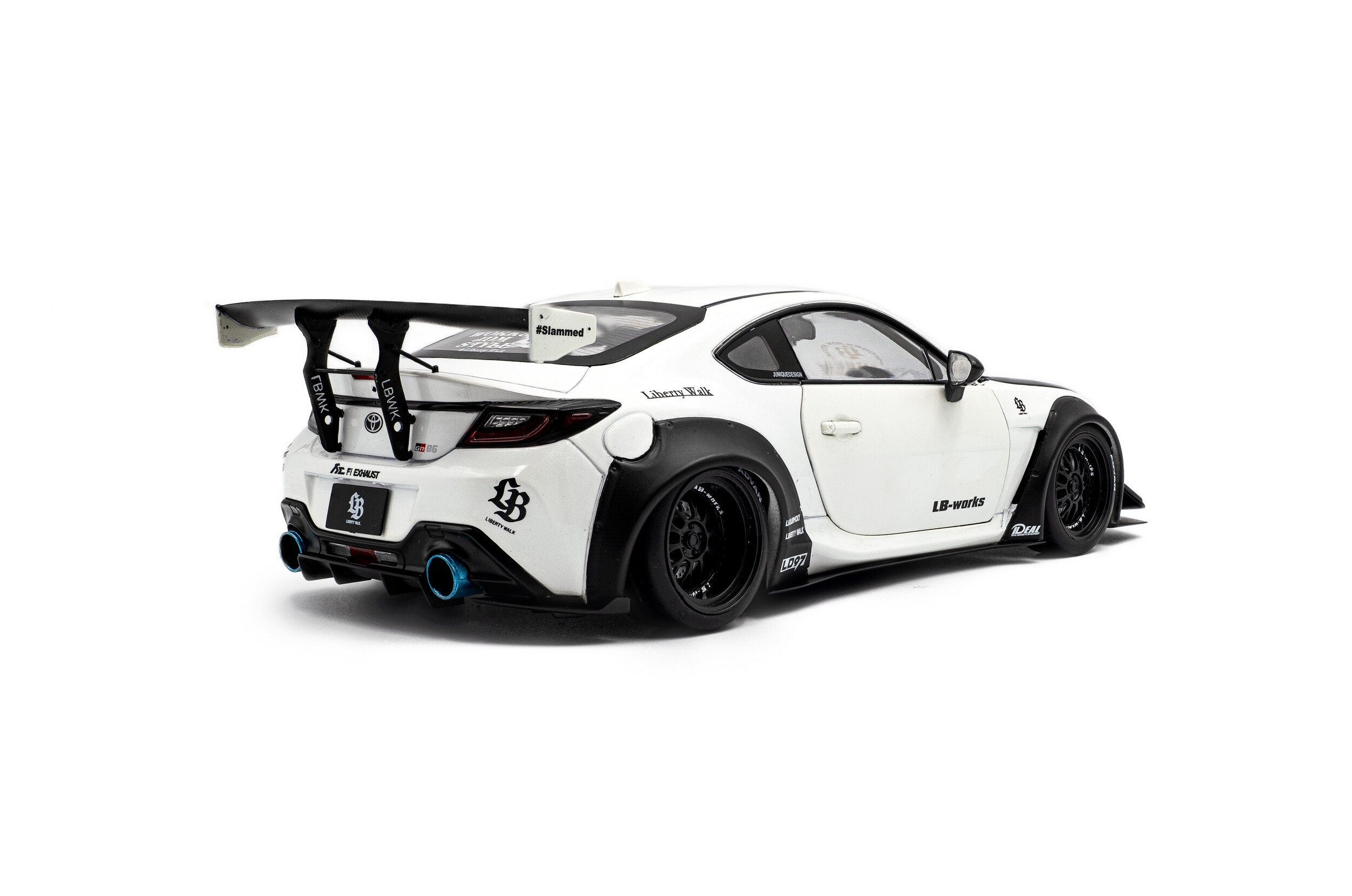 Toyota GR86 LBWK Body Kit - Pearl White - 2024 - Solido