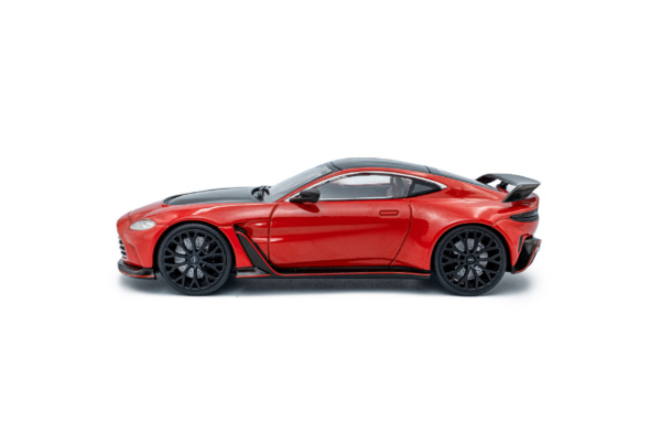 Aston Martin Vantage V12 - Scorpus Red - 2023