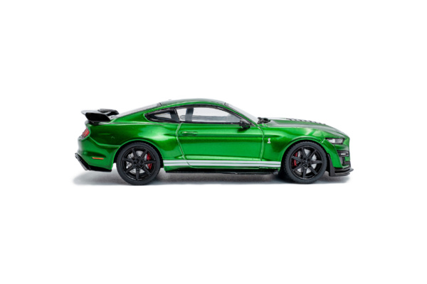 Shelby Mustang GT500 - Eruption Green Metallic w/White Stripes - 2020