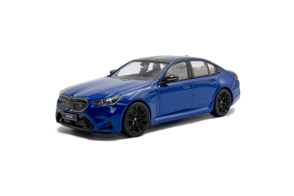 BMW M5 Sedan - Marina Bay Blue - 2024