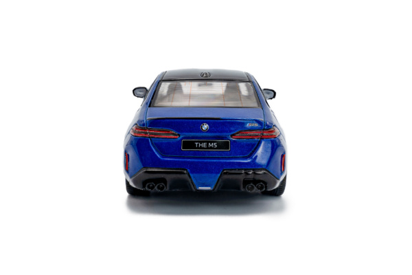 BMW M5 Sedan - Marina Bay Blue - 2024