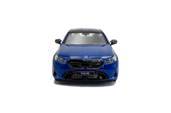 BMW M5 Sedan - Marina Bay Blue - 2024