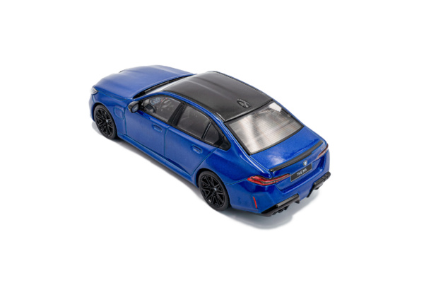 BMW M5 Sedan - Marina Bay Blue - 2024