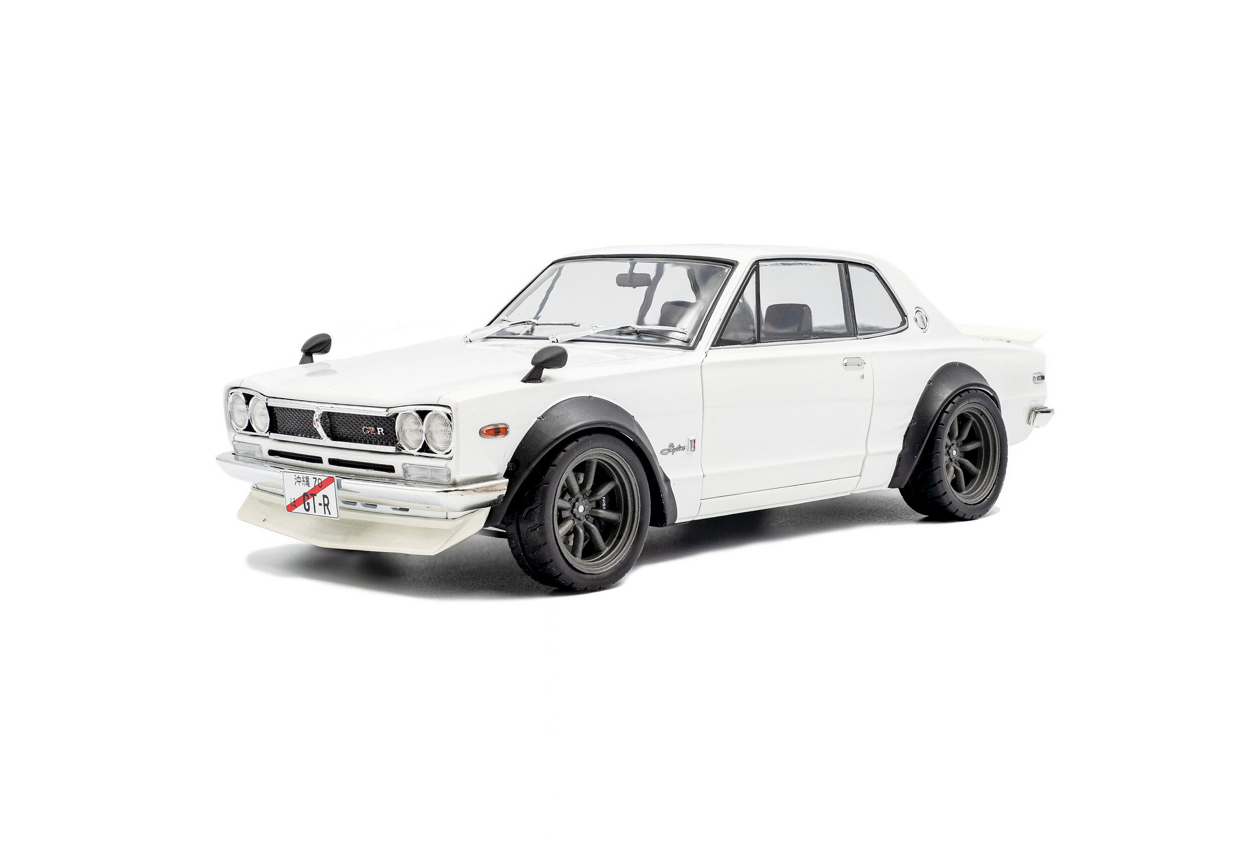 Nissan Skyline (C10) Hakosuka SOLIDO WORKS - Pearl White - 1970